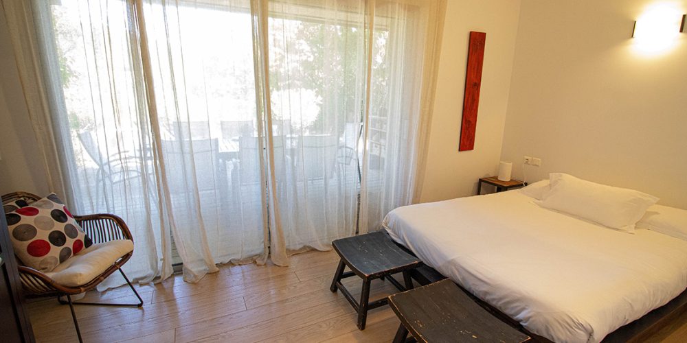 Chambre avec lit double résidence Cala Sultana Porto-Vecchio