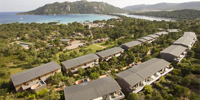 Vue aérienne résidence Cala Sultana Santa Giulia