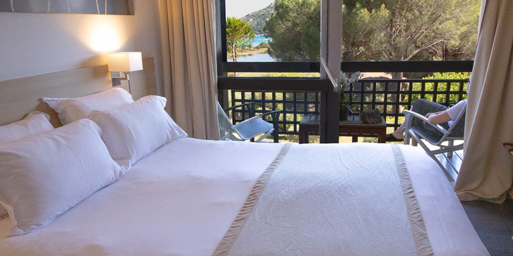 Chambre avec terrasse hôtel Castell'Verde Santa Giulia