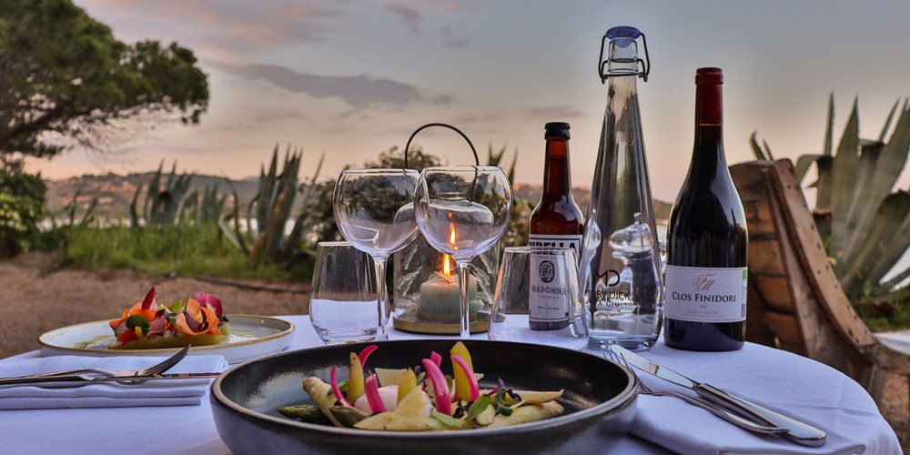 Dîner à la Table du Moby Dick à Porto-Vecchio Dîner et coucher de soleil à la Table du Moby Dick à Santa Giulia