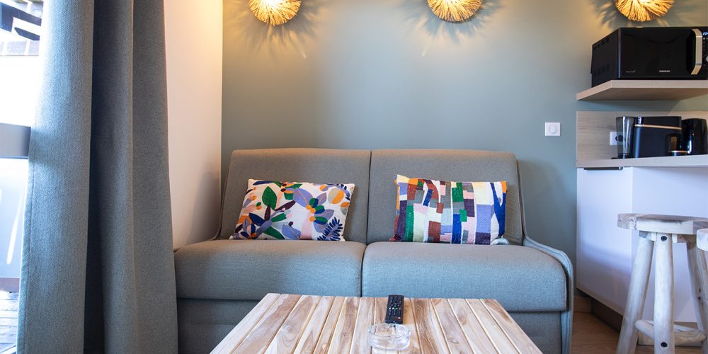 Salon d'un logement de la Résidence Castell'Verde à Santa Giulia