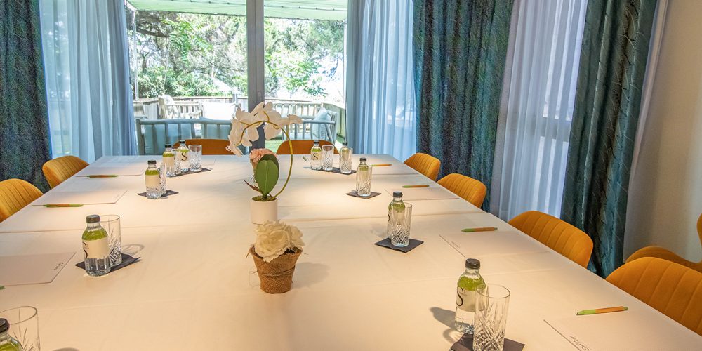 salle de sous-commission à santa giulia salle de réunion à Santa Giulia - Porto-Vecchio